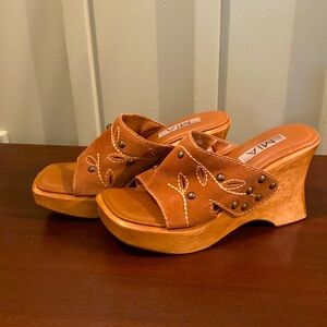 Mia wooden heels. Authentic leather,made in Brazil. Size 9